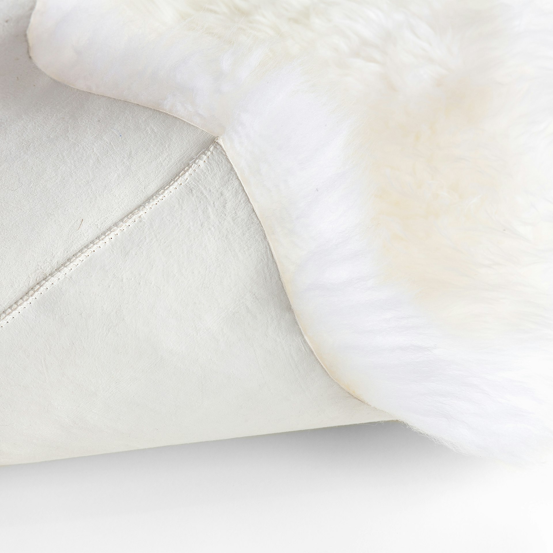 Lanna 2 x 3 Sheepskin Throw - Ivory 6 Lanna 2 x 3 Sheepskin Throw - Ivory
