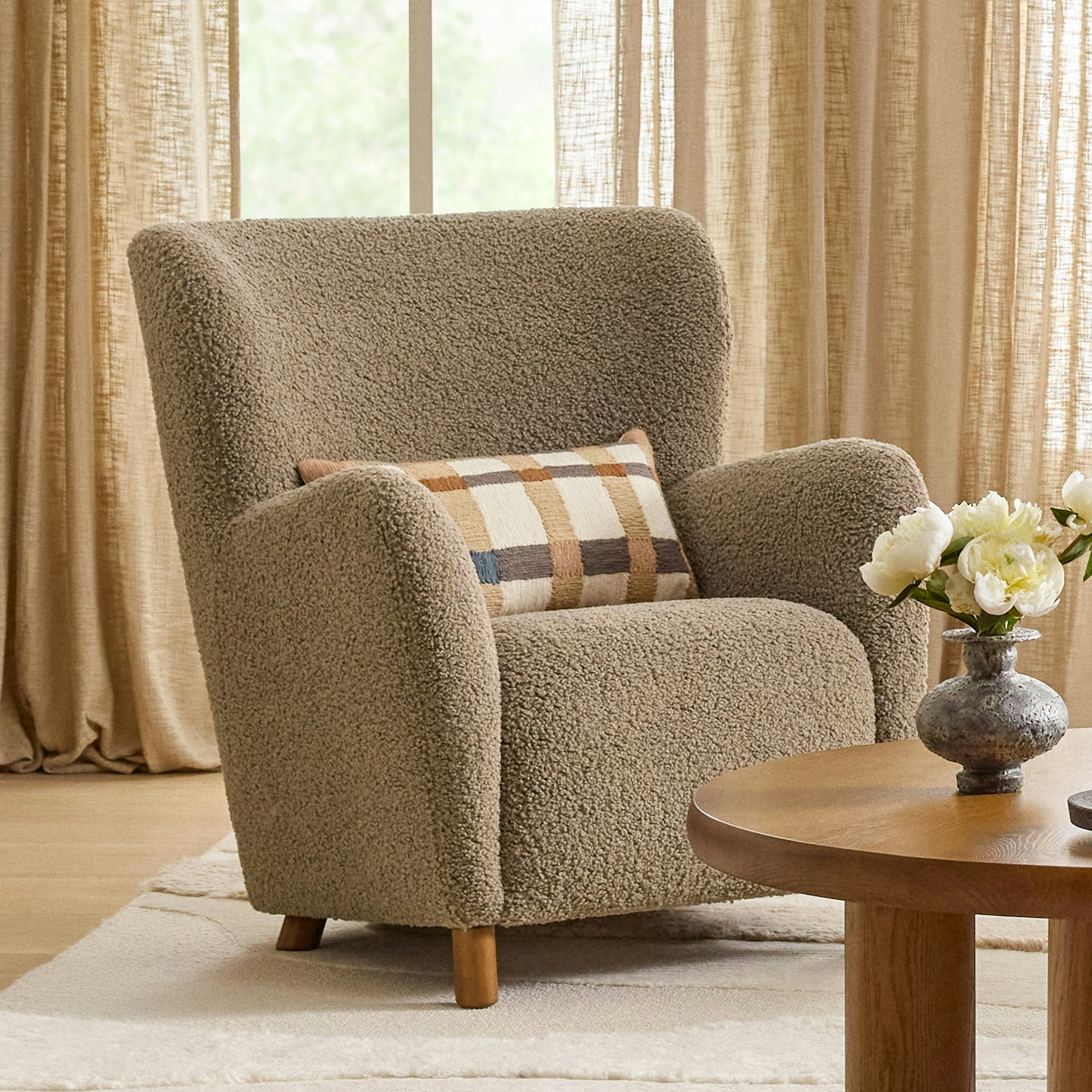 Archie 31.5" Lounge Chair - Short Shearling Taupe