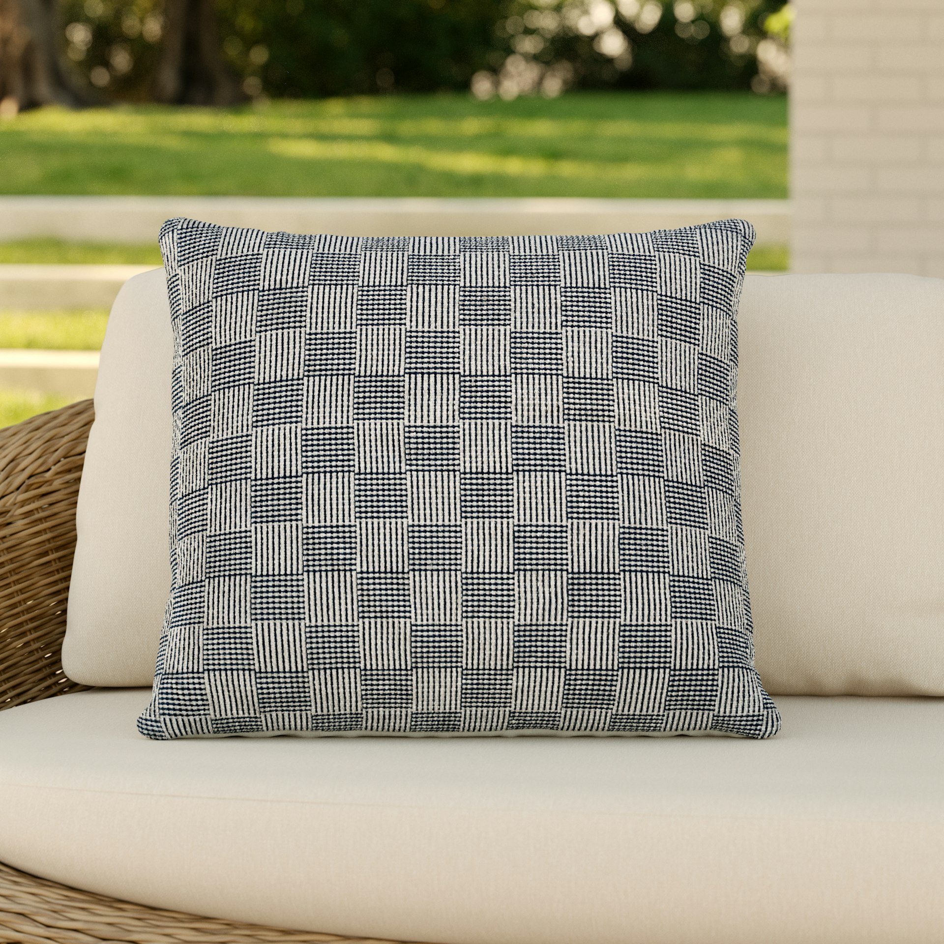 Smilla Indoor/Outdoor Pillow - Dusk Blue