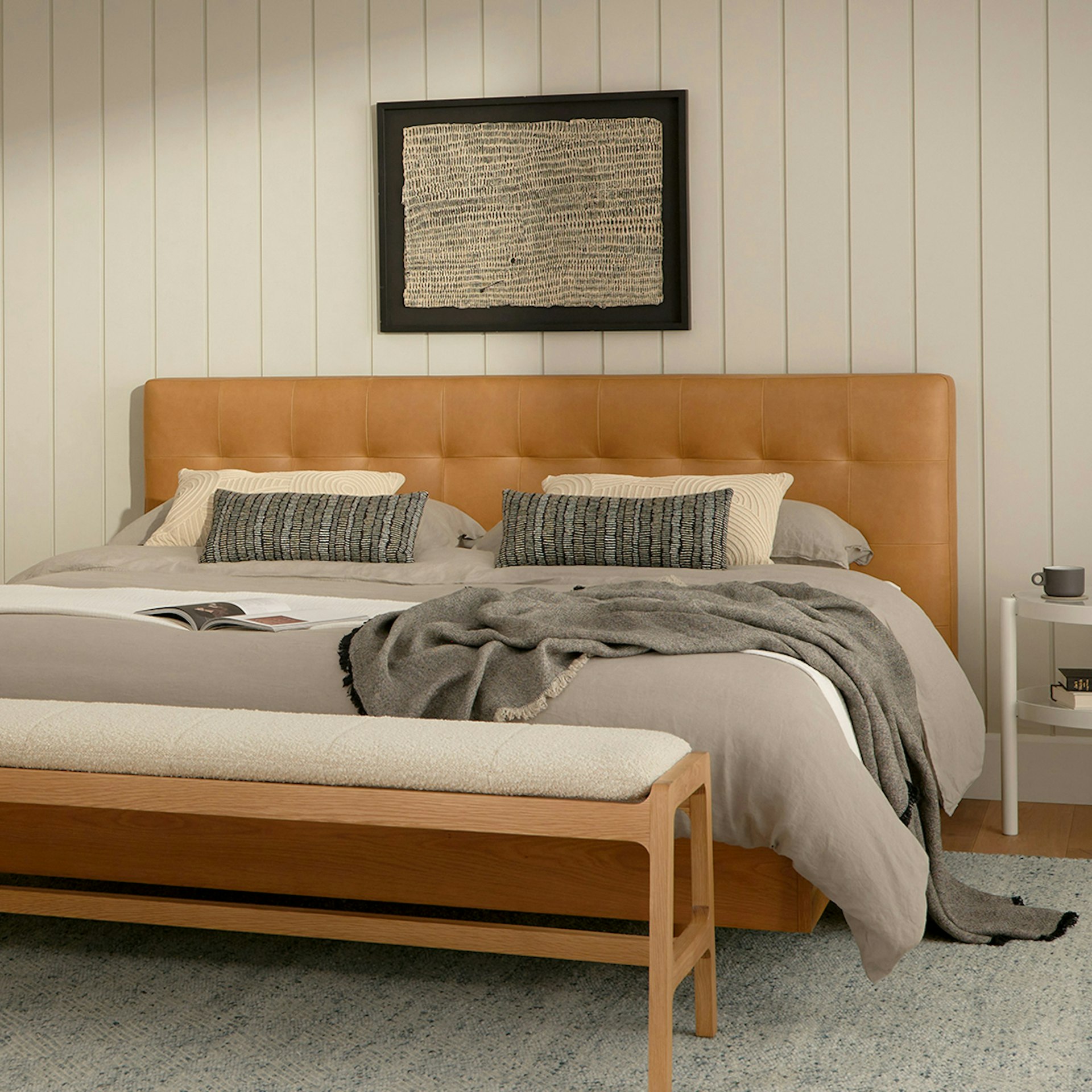 Sven King Tufted Leather Bed - Charme Tan