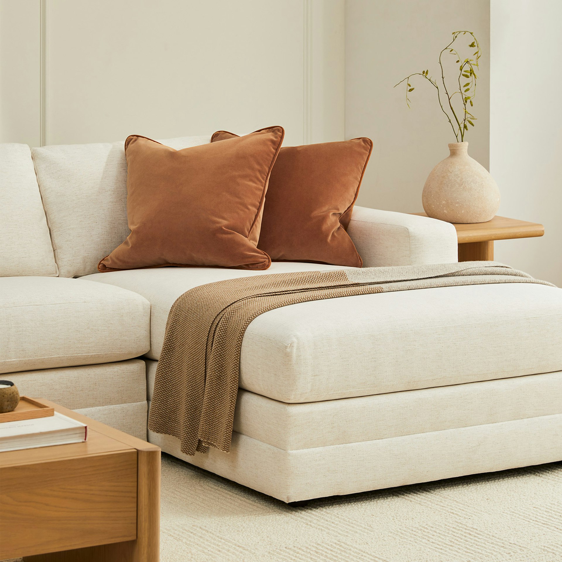 Riley 118.5" Right Sectional - Napa White 3 Riley 118.5" Right Sectional - Napa White